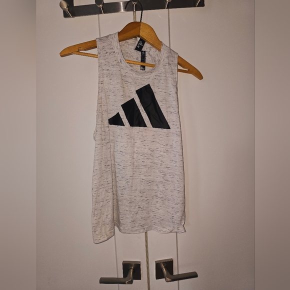 ADIDAS - Tank - Picture 1 of 2